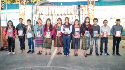 De eerste schooldag in Comalapa, schooljaar 2024.